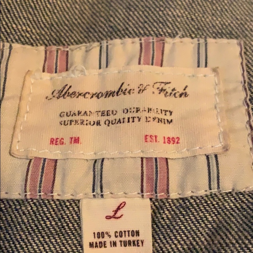 Jean jacket - Picture 2 of 4